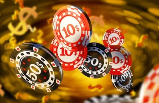 Layar mobile piala388 menampilkan meja roulette dengan Chat Langsung yang aktif
